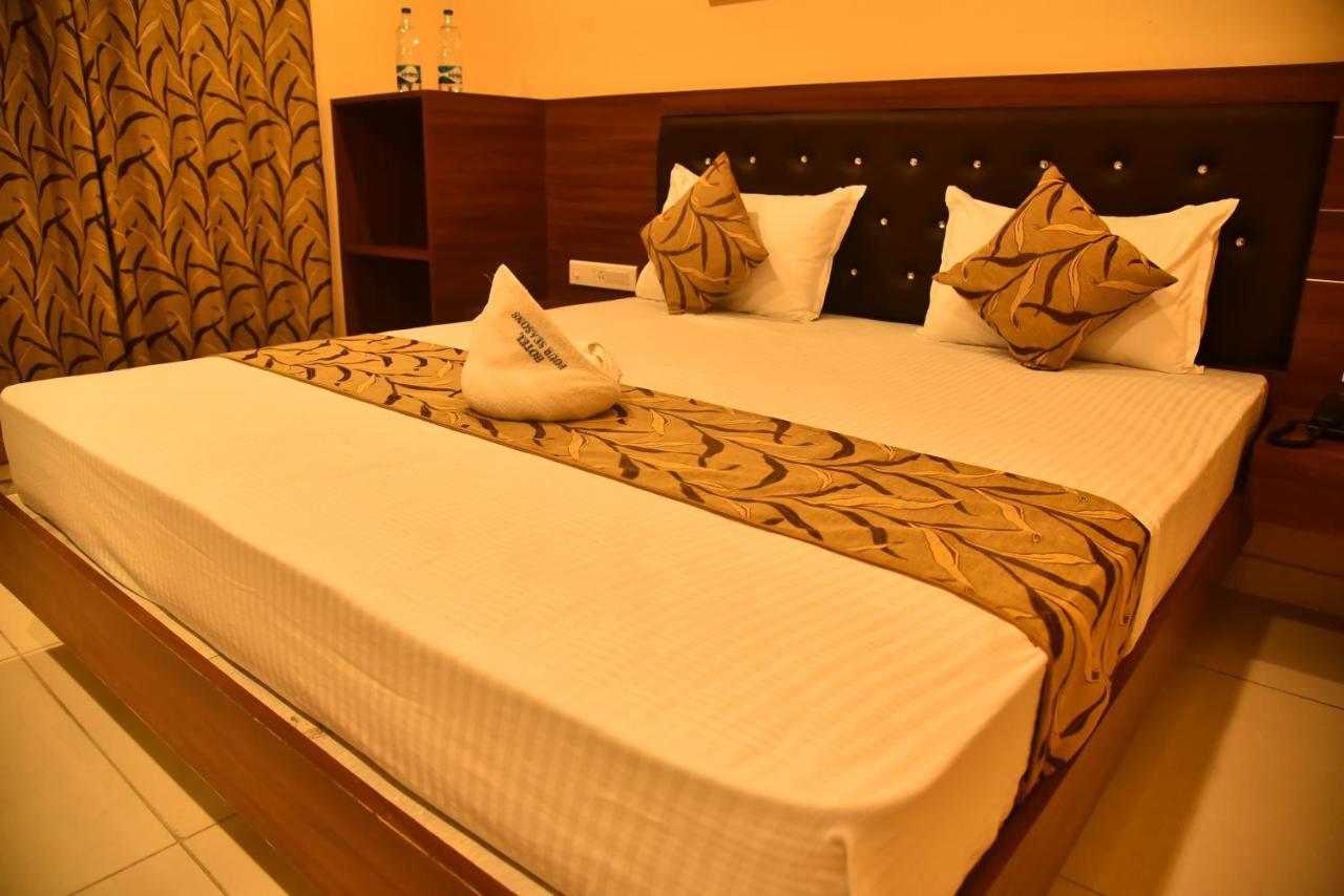 Hotel Four Seasons Velánganni Kültér fotó